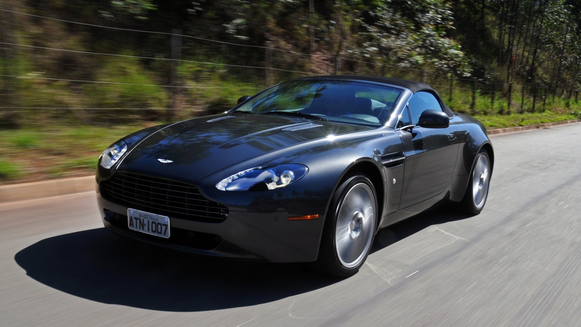 Aston Martin Vantage V8 Roadster - Murilo Góes/UOL