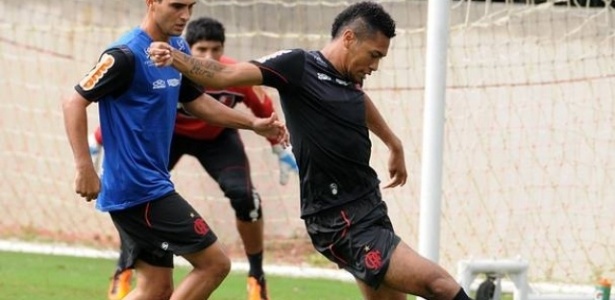 Hernane ganhou nova chance no time titular do Flamengo durante treino desta quinta - Alexandre Vidal/ Fla Imagem