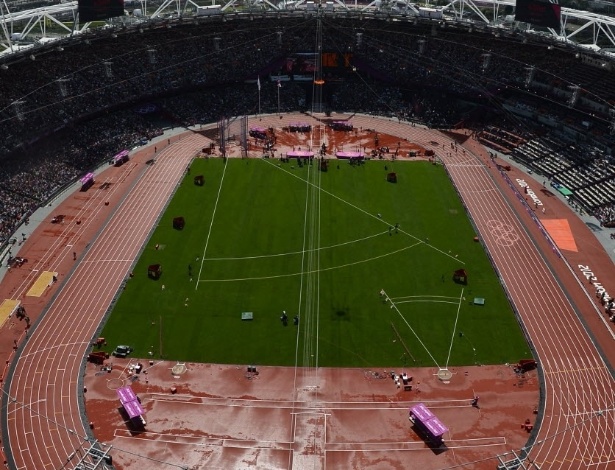 Imagem aérea do estádio Olímpico, onde acontecem as provas de atletismo