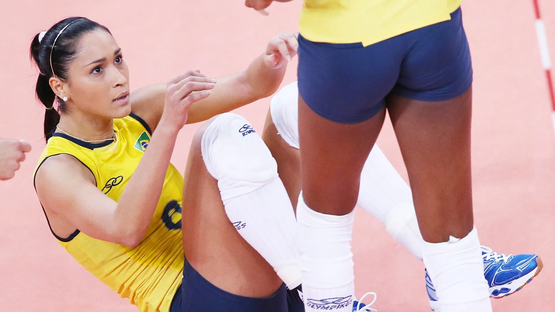 A ponteiro da seleção brasileira Jaqueline testou positivo para a substância sibutramina em exame antidoping realizado quando jogava no Campeonato Italiano de vôlei e não pode disputar os Jogos Pan-Americanos do Rio de Janeiro, em 2007. A jogadora alegou que havia consumido um chá verde para combater celulite - Flávio Florido/UOL