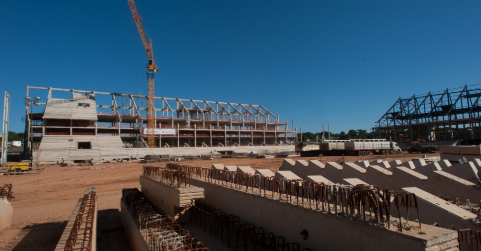 As obras da Arena Pantanal (Cuiabá), sede de quatro partidas da Copa do Mundo de 2014, atingiram 46% de conclusão em julho de 2012