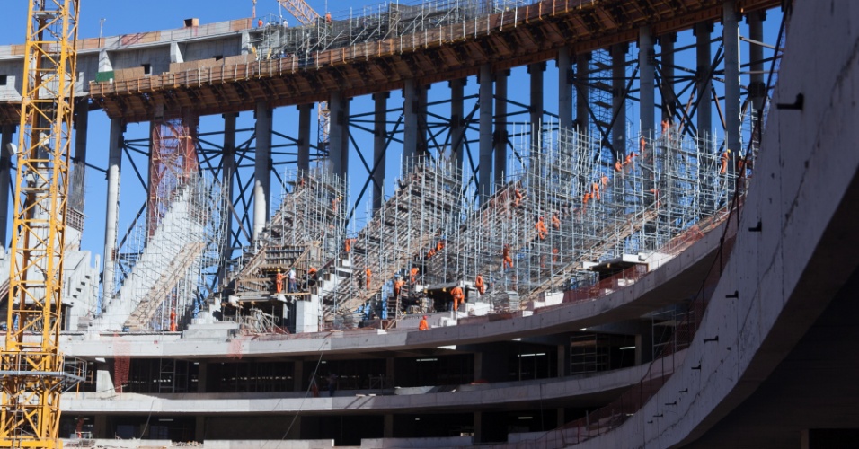 O Estádio Nacional de Brasília Mané Garrincha terminou julho de 2012 com 69% das obras finalizadas