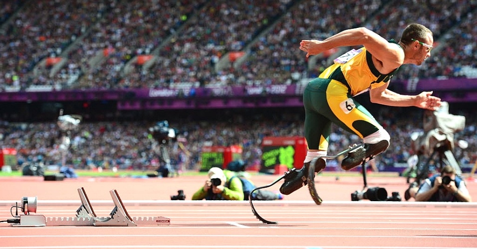 Oscar Pistorius, que é biamputado, conseguiu a classificação para a semifinal dos 400 m