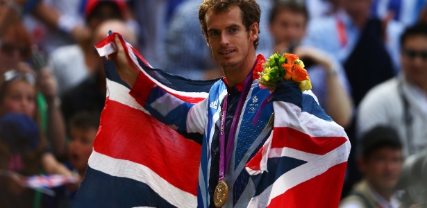 Andy Murray faz história ao conquistar a medalha de ouro em vitória sobre Roger Federer