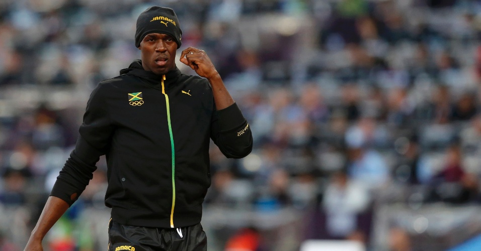 Jamaicano Usain Bolt entra na pista para disputar a semifinal dos 100 m rasos