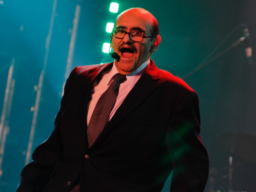 O ator Edgar Vivar, famoso por ter interpretado o Senhor Barriga no programa "Chaves", se apresentou em uma casa de shows em São Paulo (5/8/12). Edgar está em turnê com o espetáculo "Senhor Barriga Ainda Jovem" onde canta e conta histórias de bastidores  - AgNews