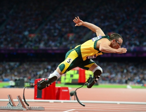 Passos para a história: biamputado, Oscar Pistorius compete nas semifinais dos 400 m 