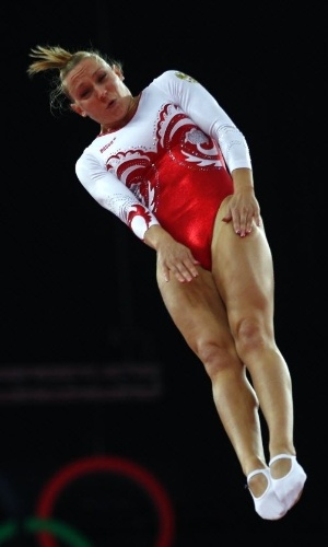 Tatsiana Piatrenia, de Belarus, apostou na combinação vermelho e branco