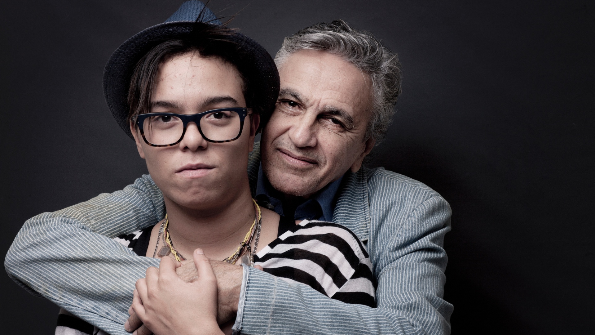 Caetano Veloso e Maria Gadú no escritório do cantor, no bairro da Gávea, zona sul do Rio de Janeiro. Com Gadú, o cantor revisitou sucessos do seu repertório em um CD e DVD (10/5/11) - Daryan Dornelles/Folhapress