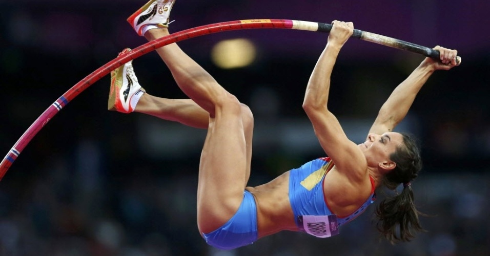 Yelena Isinbayeva participa da final do salto com vara nos Jogos Olímpicos de Londres