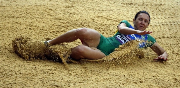 Maurren Maggi cai na caixa de areia; brasileira não avançou para a final do salto em distância