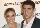 Blog: Phelps aparece ao lado de modelo em tapete vermelho e aumenta boatos sobre namoro 