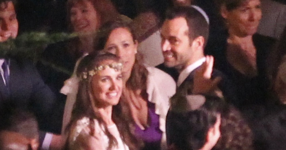 Natalie Portman e Benjamin Millepied se casam na Califórnia (4/8/12)