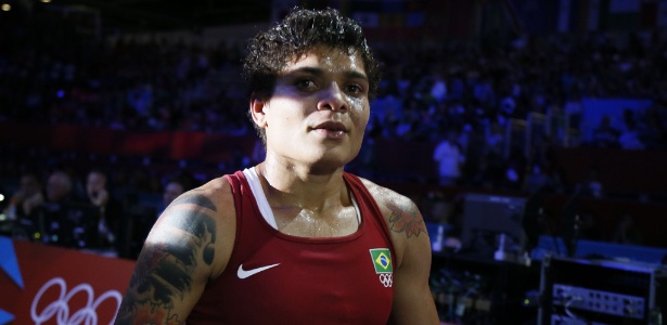 Boxeadora Adriana Araujo conquistou medalha de bronze na categoria até 60 kg em Londres - AFP PHOTO / Jack GUEZ