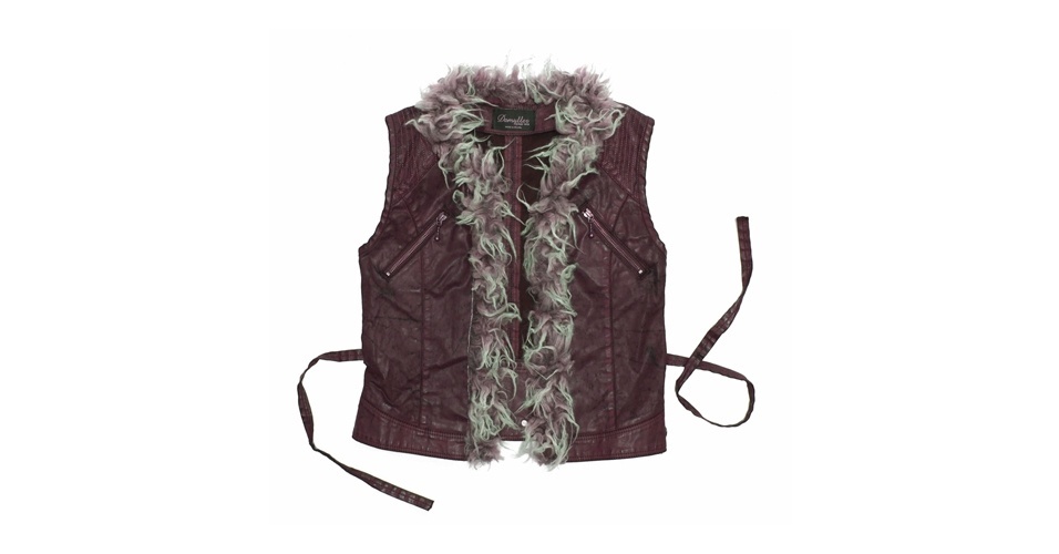 Colete feminino em couro e pelo sintético; R$ 265, na Damyller (www.dmylr.com.br). Preço pesquisado em agosto de 2012 e sujeito a alterações - Divulgação