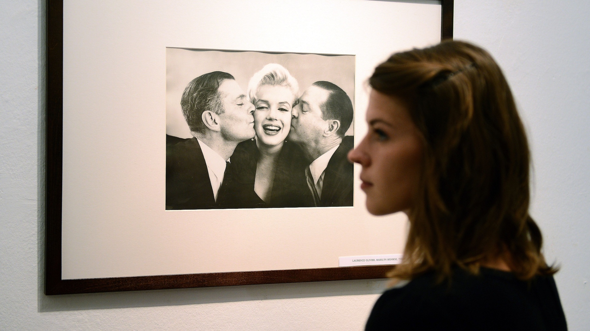 A exposição, inaugurada na última segunda e que apresenta imagens de outras estrelas de Hollywood, só conta com parte desta coleção de Green, avaliada em US$ 700 mil (9/8/12) - Janek Skarzynski/AFP