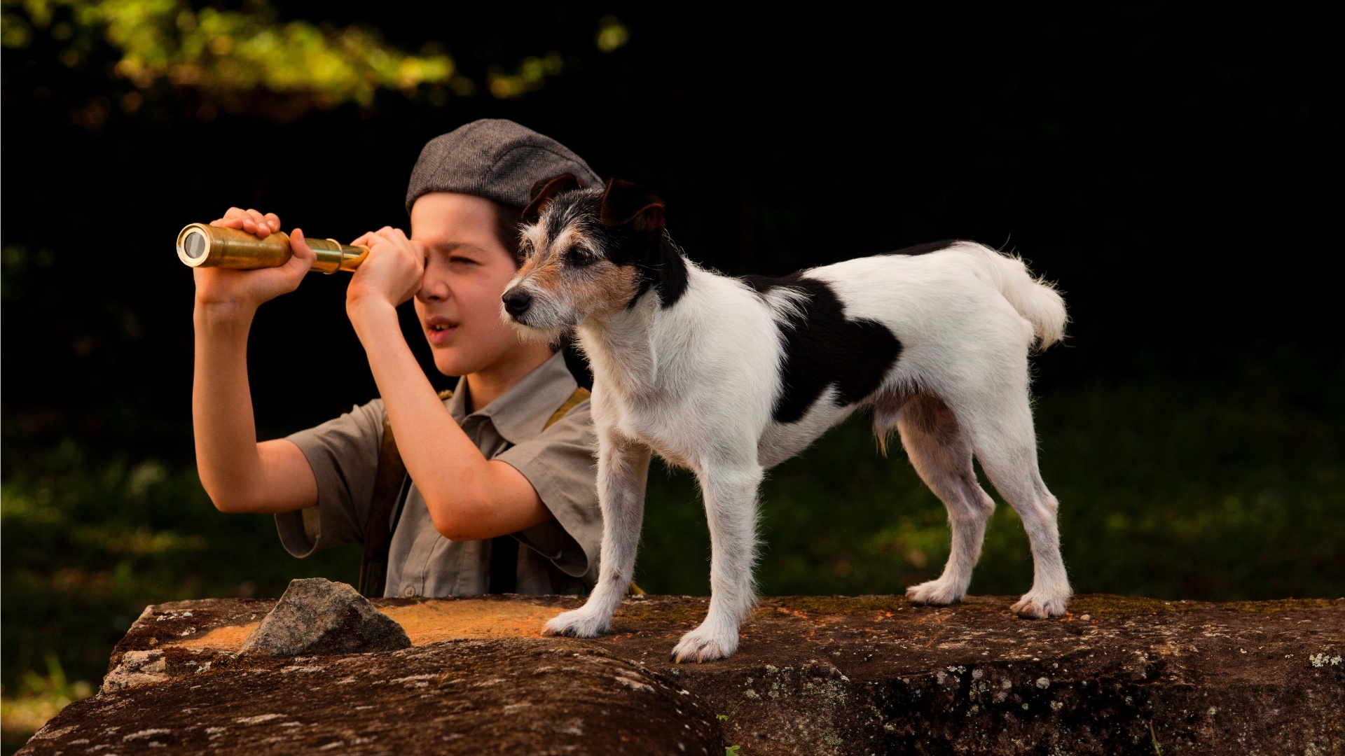 Lino Facioli e o cachorro Capeto em cena de "O Menino no Espelho" (agosto/2012) - Gustavo Baxter/Alicate