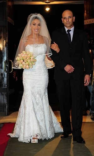 Noiva Dani Bolina para galeria de Dia dos Pais - AgNews