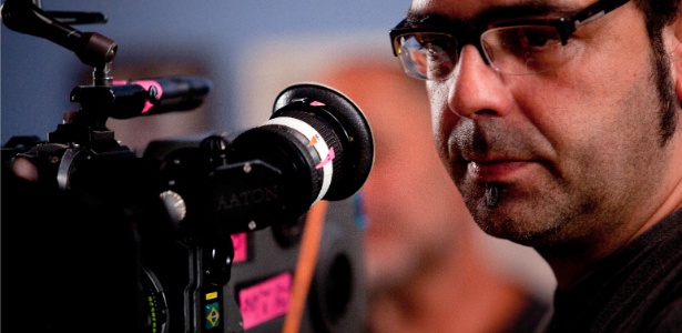 O diretor Guilherme Fiúza Zenha durante gravação de "O Menino no Espelho" (agosto/2012) - Gustavo Baxter/Alicate