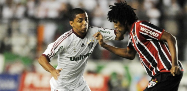 Lateral Wallace (esq.) só defenderá o Chelsea após a Copa Libertadores de 2013 - Dhavid Normando/Photocamera