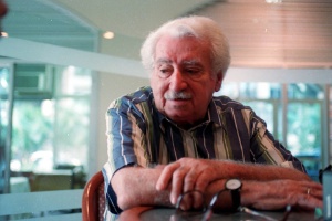 O escritor baiano Jorge Amado, que completaria 100 anos nesta sexta-feira (10) - Niels Andreas/Folhapress