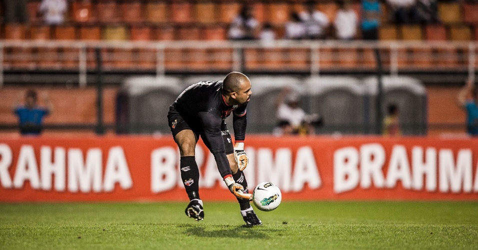 Vagner Love comemora protagonismo no Fla e afirma ter tirado 'carga' de R10  - Futebol - UOL Esporte