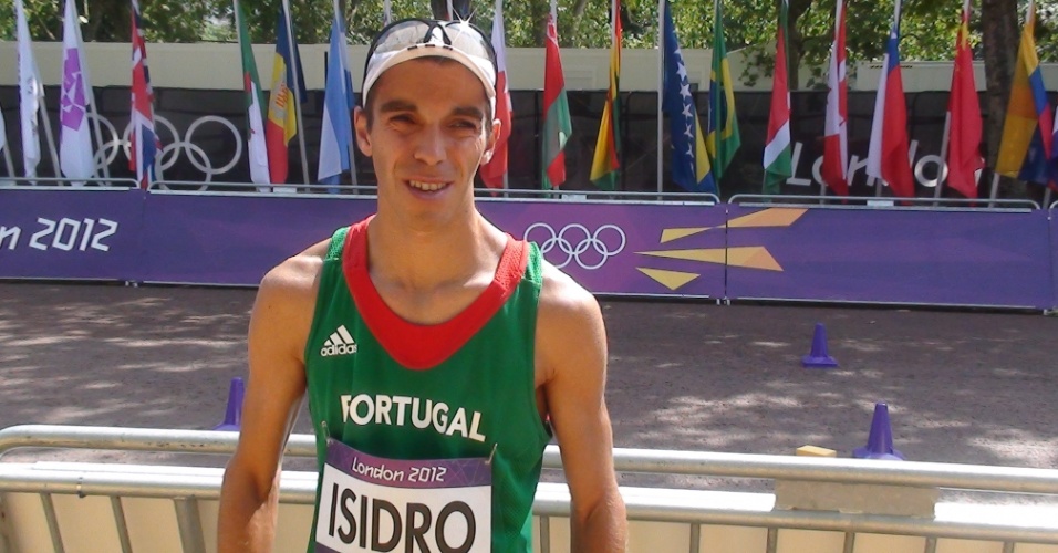 Pedro Izidro termina a prova da marcha atlética e agora tem que cumprir promessa