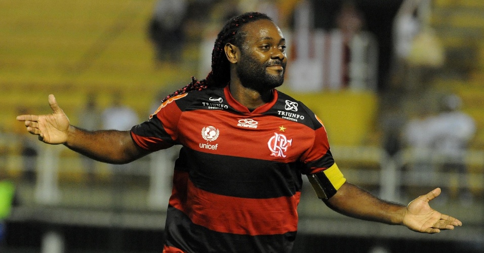 Vagner Love comemora protagonismo no Fla e afirma ter tirado 'carga' de R10  - Futebol - UOL Esporte