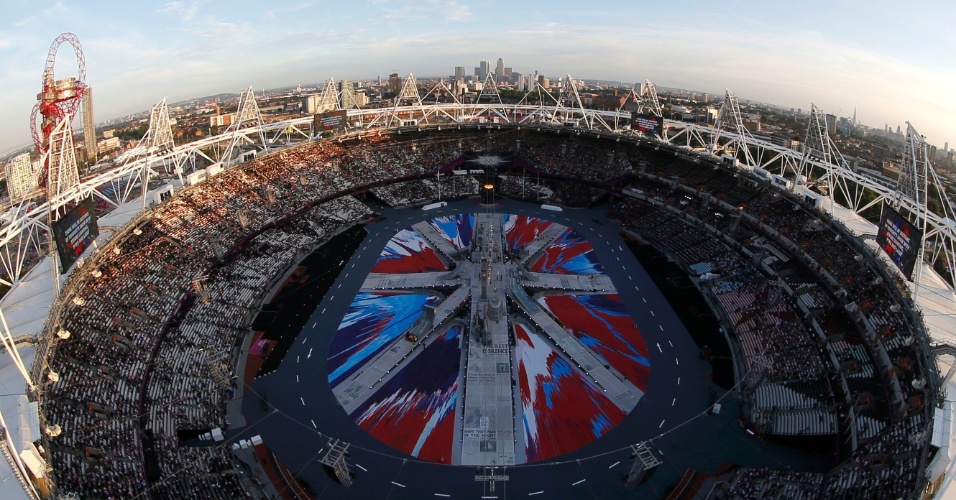Estádio Olímpico de Londres prepara-se para festa de encerramento dos Jogos na capital britãnica