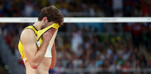 Lucão se lamenta após derrota histórica do Brasil para a Rússia na final do vôlei masculino
