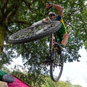 Rubens Donizete disputa prova de ciclismo cross country nos Jogos de Londres