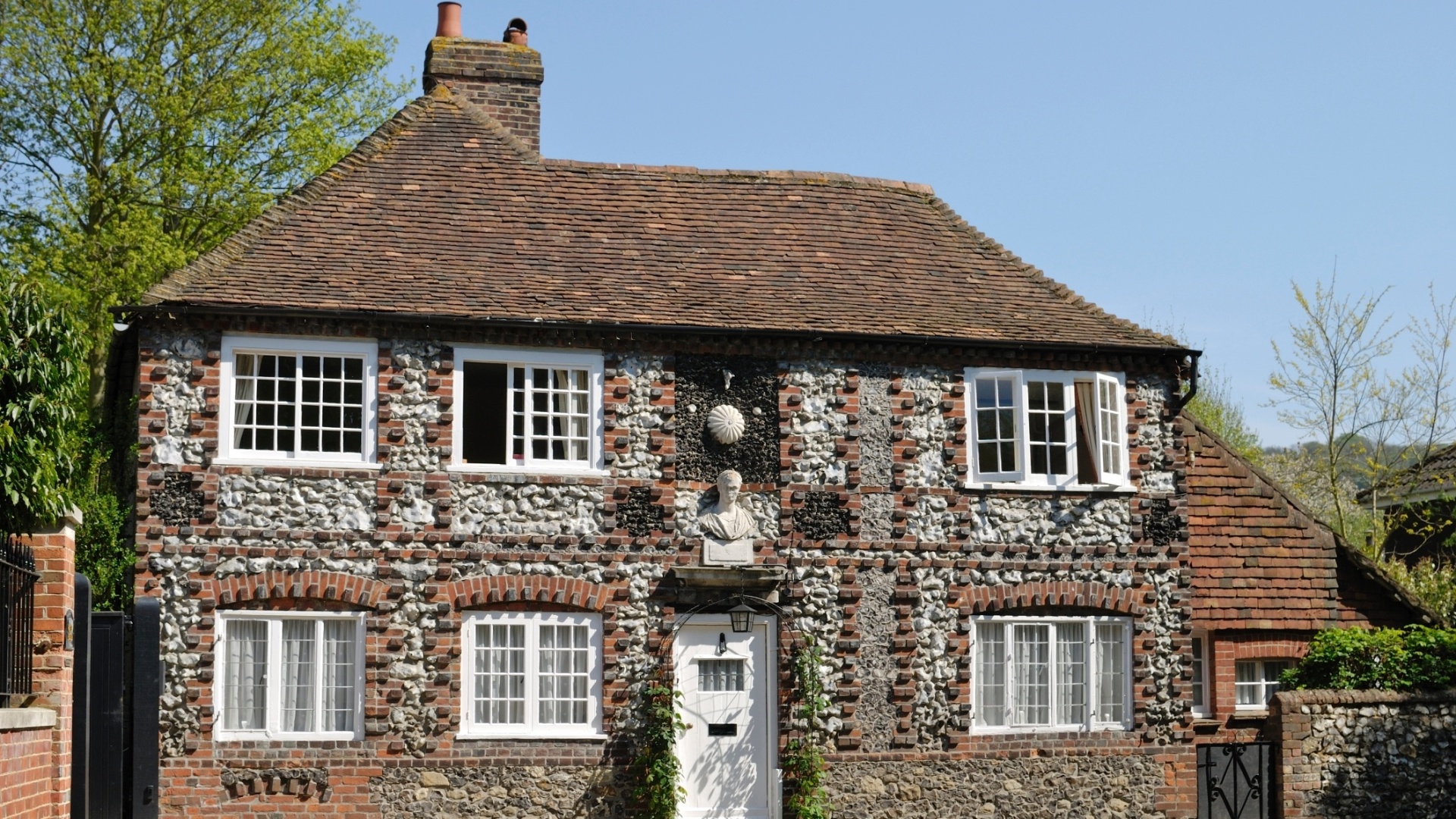 Chalé inglês com estrutura de pedra - Getty Images