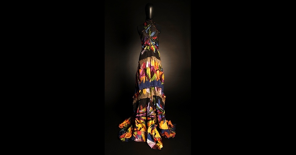 Peça de Lino Villaventura na exposição "Moda no Brasil: criadores contemporâneos e memórias" em cartaz na Faap, em São Paulo - Divulgação