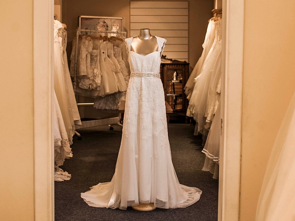 Vestido da loja Black Tie para noivas plus size  - Leonardo Soares/UOL