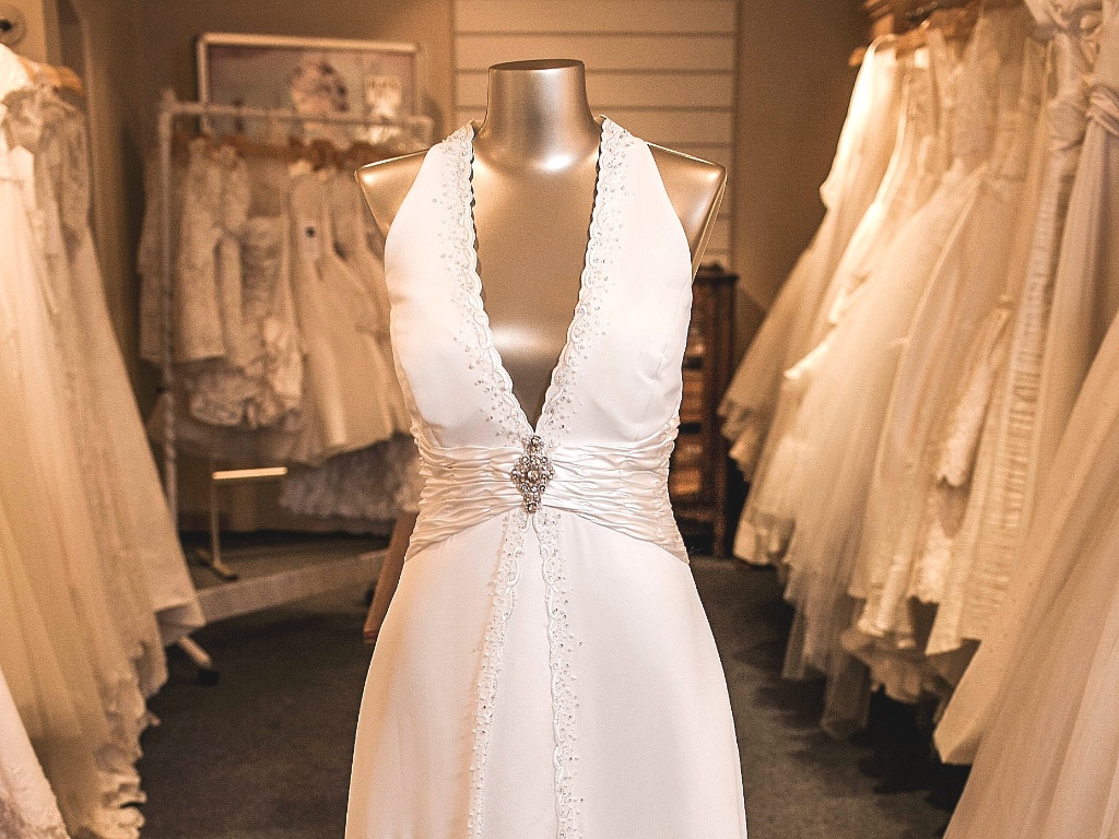 Vestido da loja Black Tie para noivas plus size  - Leonardo Soares/UOL