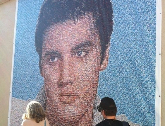 Mosaico de Elvis feito por imagens de fãs montado em Graceland - Reprodução/Facebook Elvis Week
