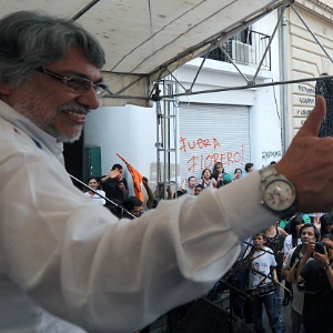 Ex-presidente paraguaio Fernando Lugo tem intenções de se candidatar às eleições em 2013 - Norberto Duarte/AFP