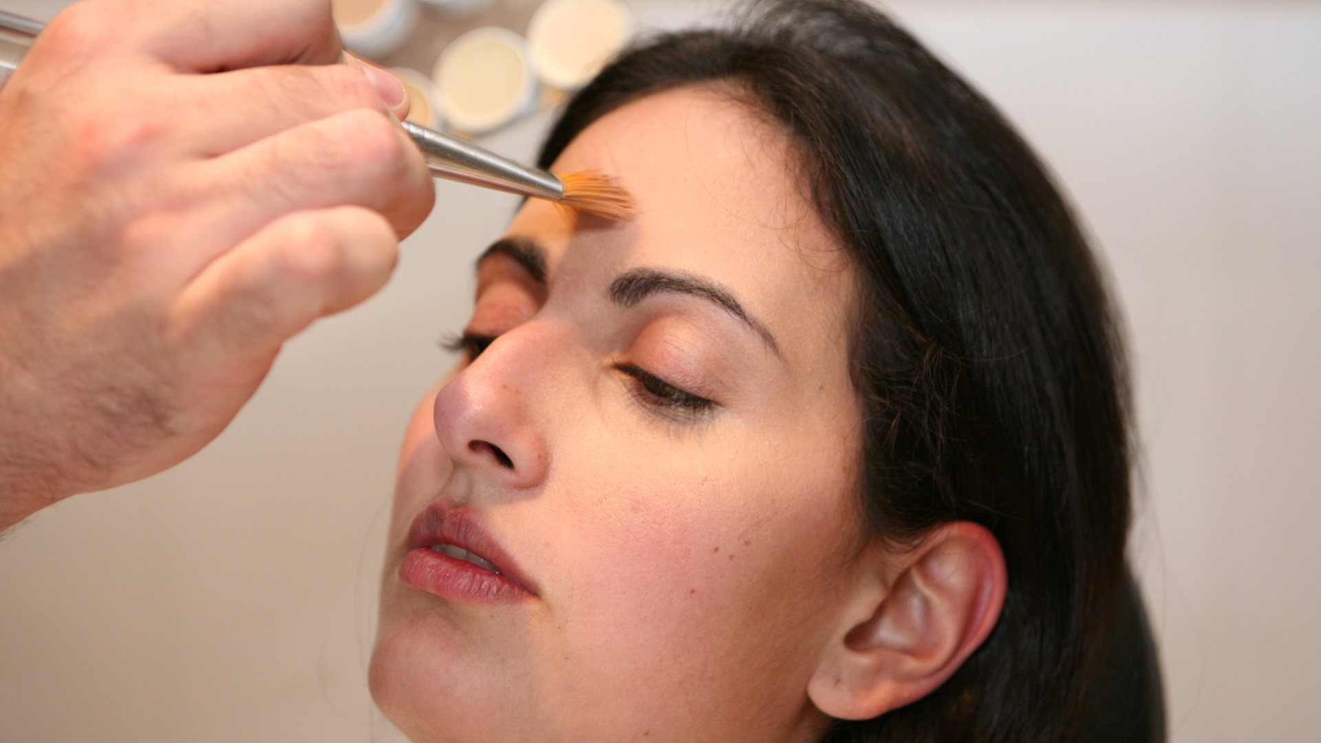 Imagem passo a passo make e cabelo Sheraton - Monalisa Lins/UOL