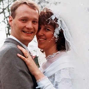 Martin e Lisa Curran foram casados por 25 anos; ele se casou com outra mulher há seis anos  - Reprodução/Daily Mail