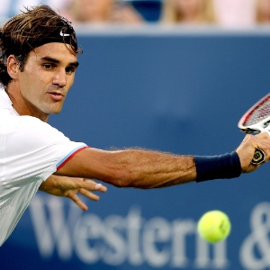 Roger Federer venceu em apenas 1h02 e enfrenta Mardy Fish nas quartas de final -  Matthew Stockman/Getty Images/AFP