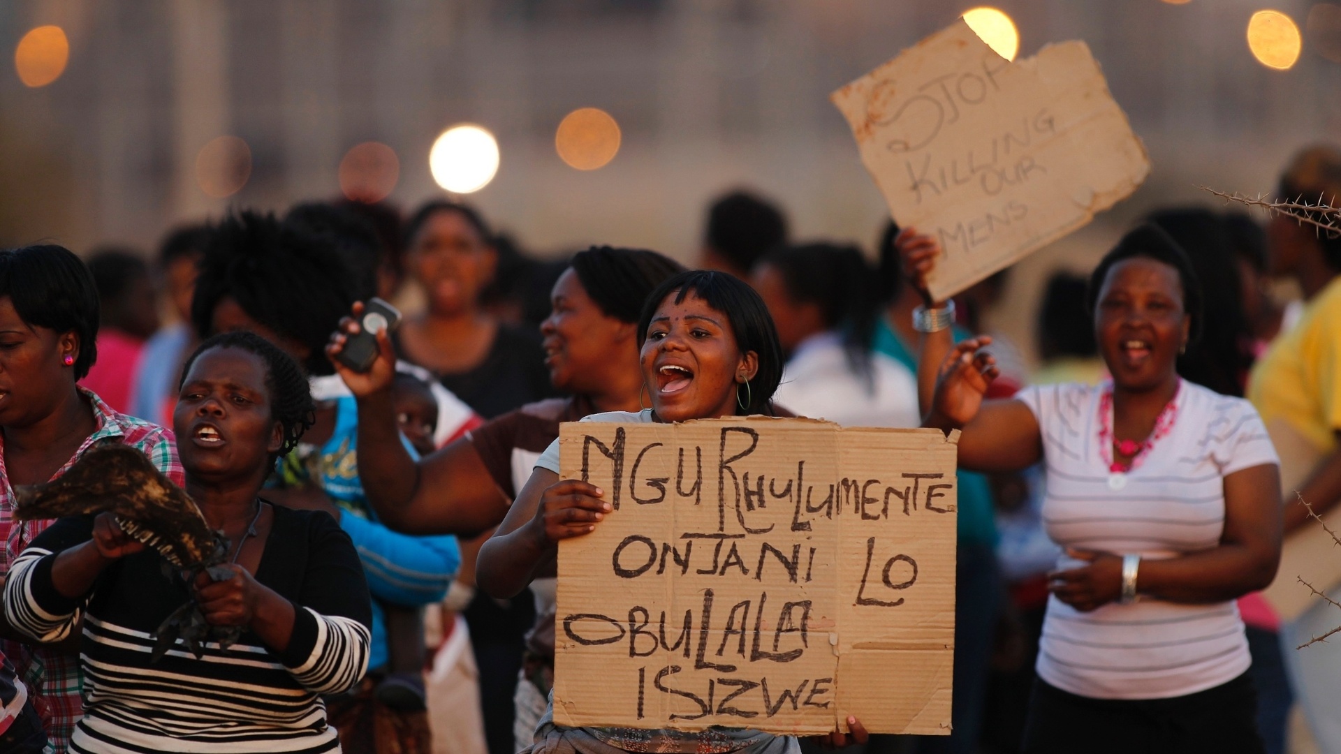 Fotos: Greve de mineiros na África do Sul - 16/08/2012 - UOL Notícias