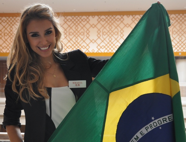 A miss Mundo Brasil 2012, Mariana Notarangelo, na China - Divulgação