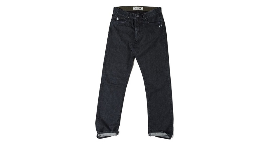 Calça jeans de corte reto e lavagem escura; R$ 84, na Convicto (Tel.: 11 2359-9495) Preço pesquisado em agosto de 2012 e sujeito a alteração  - Divulgação