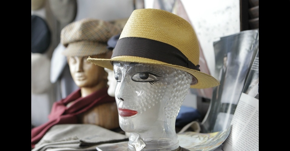 Chapéu panamá em palha mais amarelada  - Fernando Donasci/UOL 