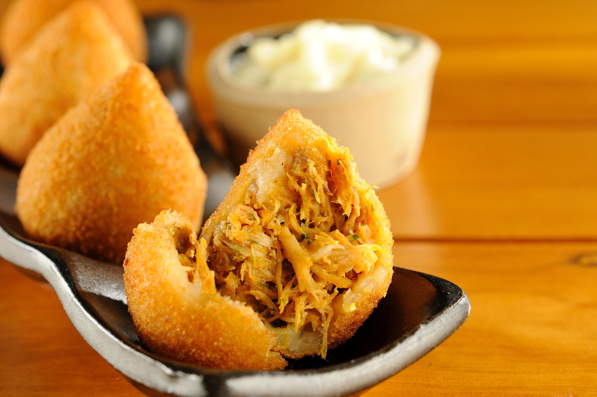 Mini Coxinhas De Galinha Caipira 17082012 Uol Receitas