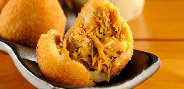 Mini Coxinhas De Galinha Caipira 17082012 Uol Receitas