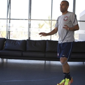 Emerson fez tratamento no joelho esquerdo, sendo preservado de treino desta quarta-feira - Daniel Augusto Jr/site oficial do Corinthians
