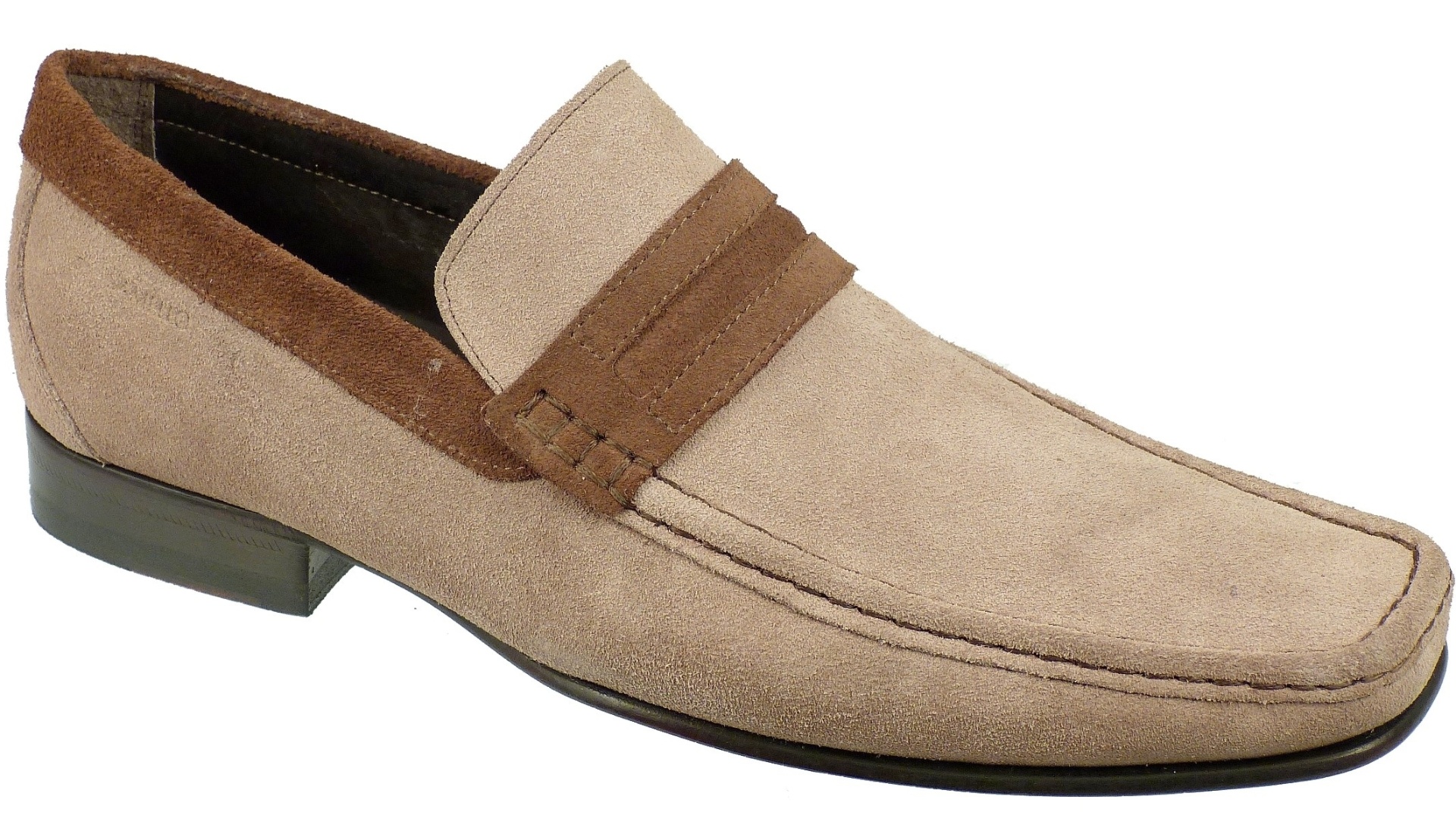 Imagem para matéria de sapatos dos noivos - Divulgação