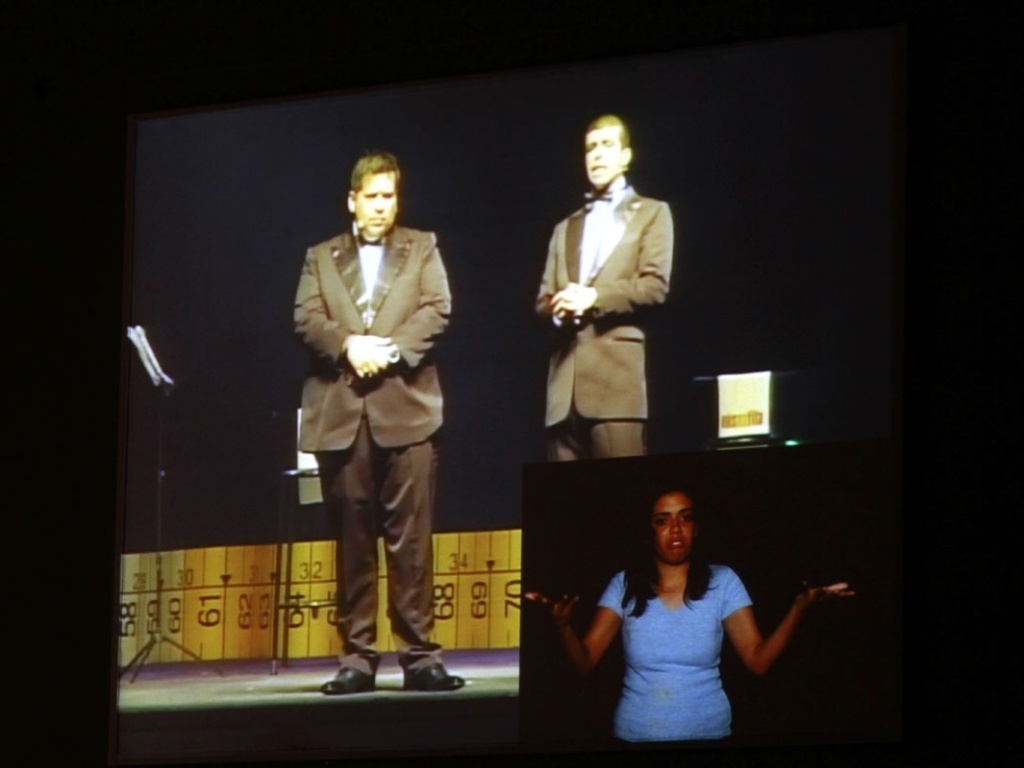 O espetáculo "Nóis na Fita" contou com tradução em LIBRAS (Língua Brasileira de Sinais) - Taiz Dering/Divulgação