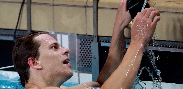 Cesar Cielo após nadar os 100 m livre no Troféu José Finkel - Satiro Sodré/CBDA
